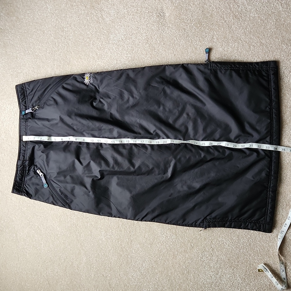 Skhoop long skirt. Size medium. Black